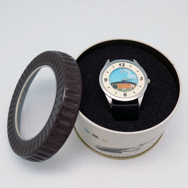 個(gè)性禮盒包裝。