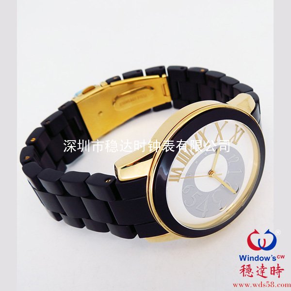 黑色朔料帶男士手表