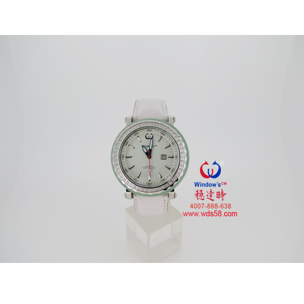 穩(wěn)達時時尚玉石手表定制