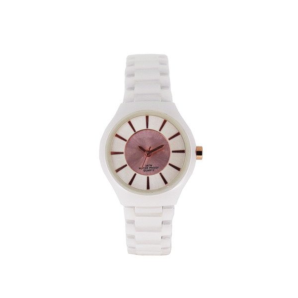 穩(wěn)達(dá)時(shí)石英陶瓷情侶禮品紀(jì)念手表定制工廠