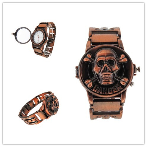 穩(wěn)達(dá)時(shí)萬圣節(jié)必備骷髏頭個(gè)性手表定制批發(fā)廠家