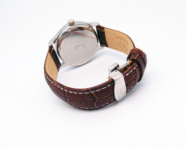 手表定制廠家供應(yīng)經(jīng)典男裝不銹鋼商務(wù)手表定制【穩(wěn)達(dá)時(shí)鐘表】