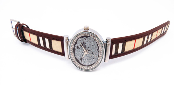 深圳手表批發(fā)廠家供應(yīng)女士禮品手表批發(fā)廠家直銷(xiāo)【穩(wěn)達(dá)時(shí)鐘表】