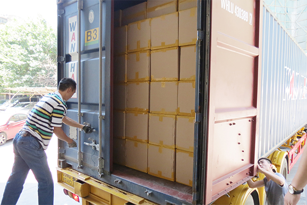 手表生產(chǎn)廠出貨