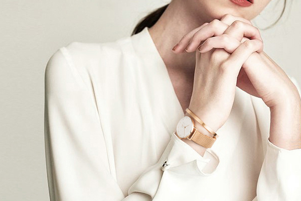 簡約即是更暢銷的貨源，穩(wěn)達(dá)時手表加工廠家直供