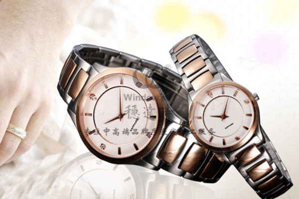 情侶手表定制&mdash;&mdash;穩(wěn)達(dá)時(shí)