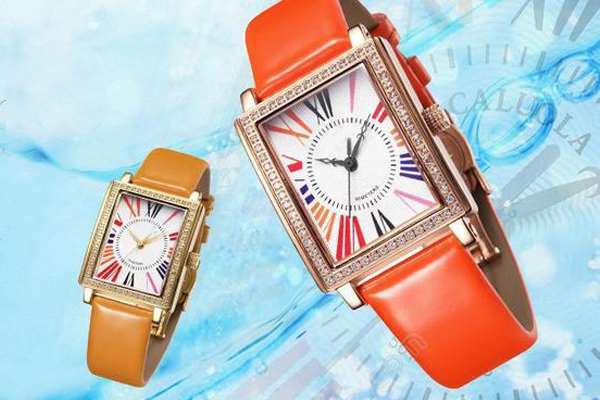 方形女士表穩(wěn)達(dá)時(shí)小量可批發(fā)