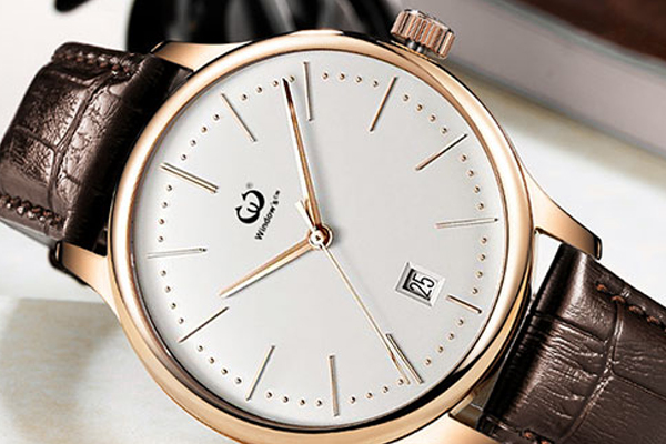 經(jīng)典皮帶手表 穩(wěn)達(dá)時(shí)廠家直銷