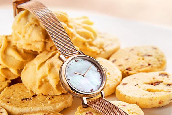 不銹鋼女士編制腕表，手表廠家直銷&mdash;&mdash;穩(wěn)達(dá)時(shí)