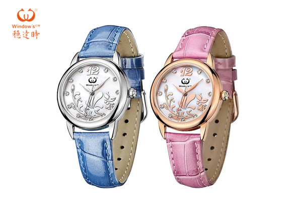 多彩真皮女士優(yōu)雅時裝機械表定制&mdash;&mdash;穩(wěn)達時