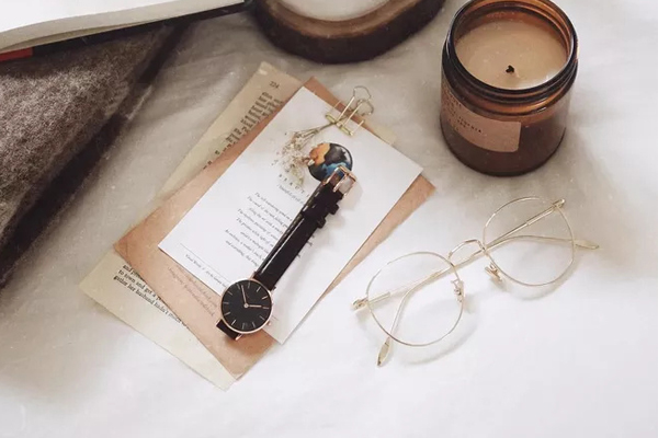 穩(wěn)達(dá)時簡約時尚石英手表廠家一手貨源