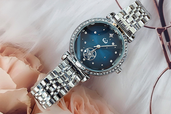 經(jīng)典熱銷女士腕表-穩(wěn)達(dá)時手表廠精選禮品推薦